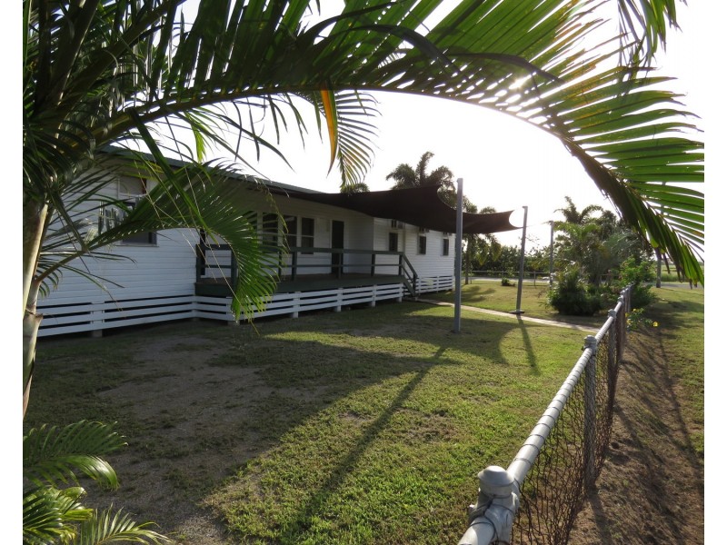24 Pantall Street, Bowen QLD 4805