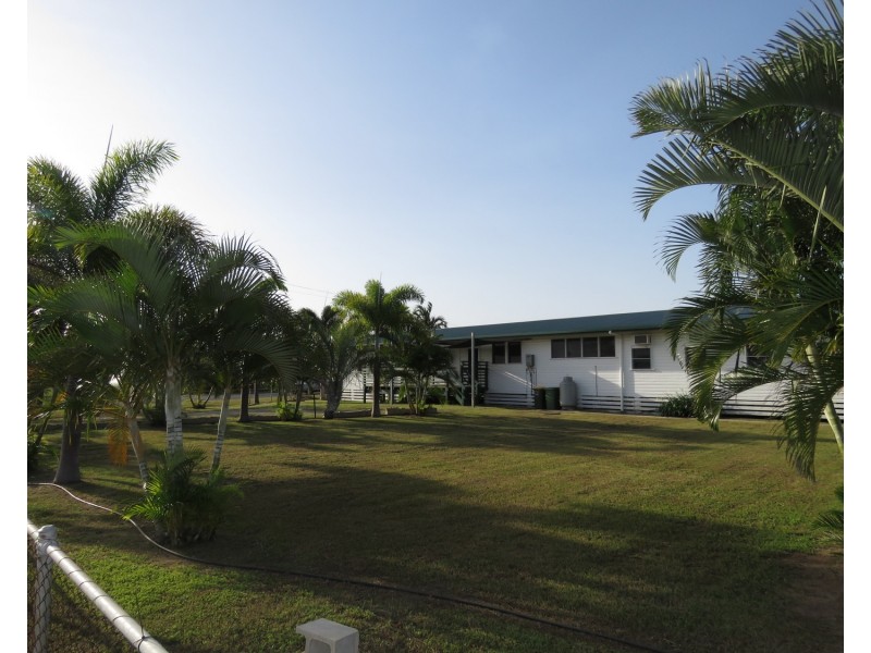 24 Pantall Street, Bowen QLD 4805