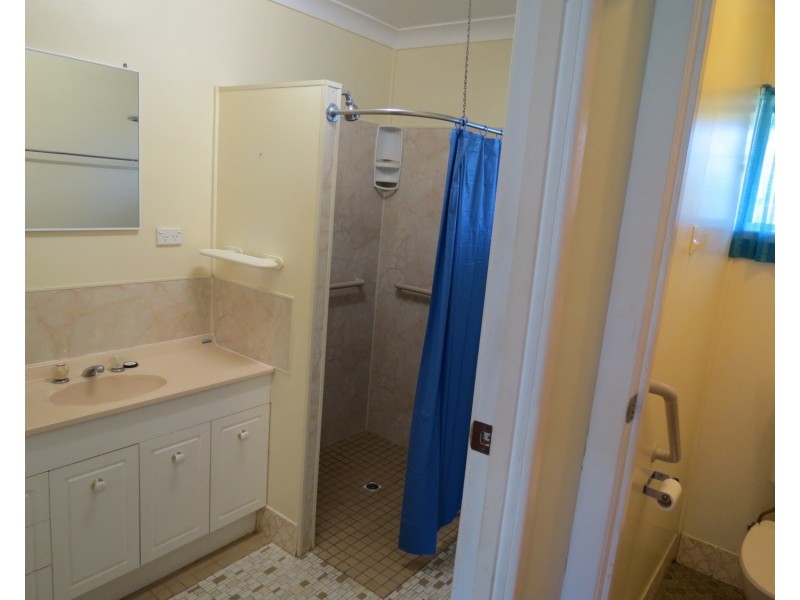 2 Murray Avenue, Bowen QLD 4805