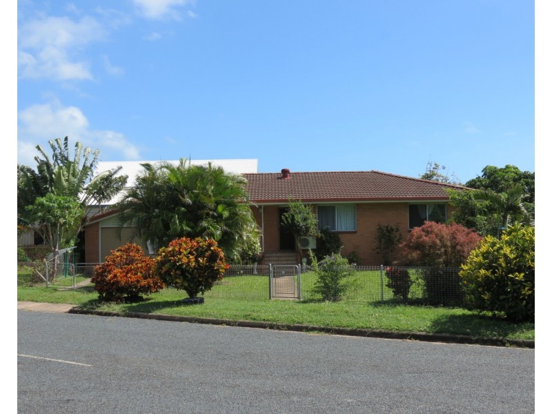 2 Murray Avenue, Bowen QLD 4805