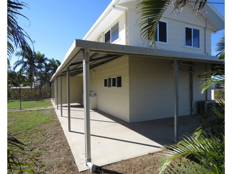 1/17 Leichhardt Street, Bowen QLD 4805