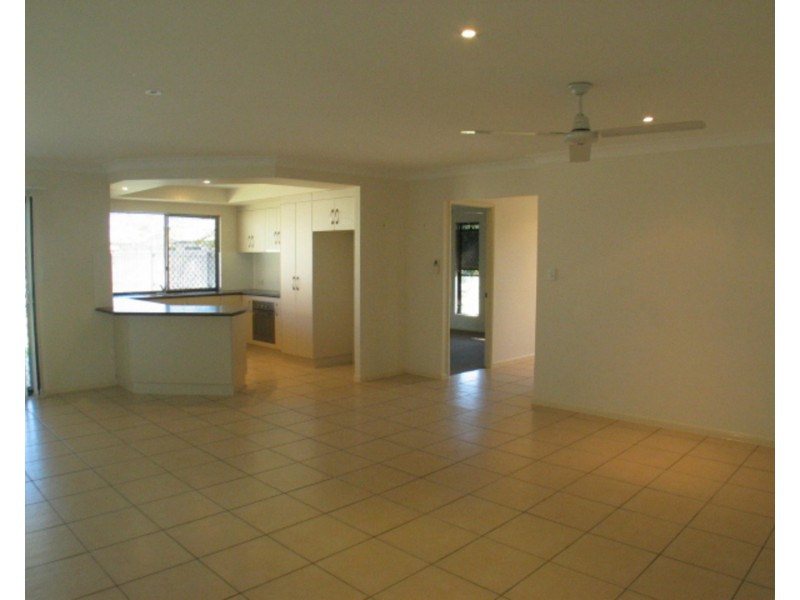 11 Lucinda Place, Bowen QLD 4805