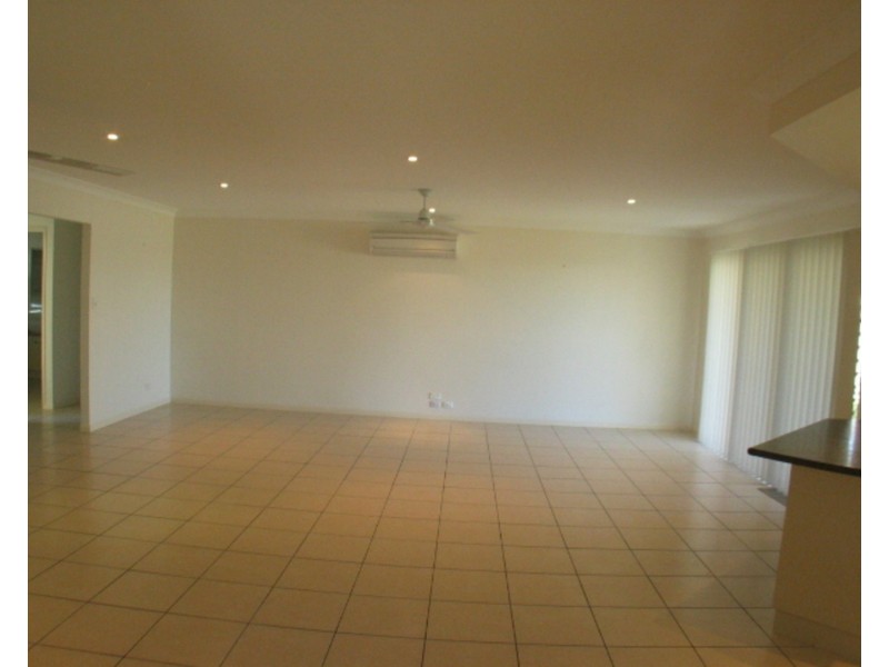 11 Lucinda Place, Bowen QLD 4805