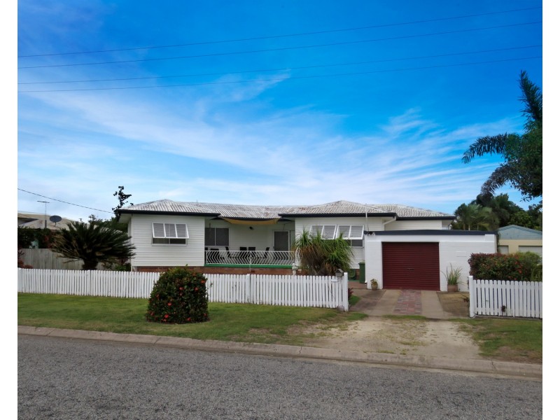 75 Queens Beach Esplanade, Bowen QLD 4805