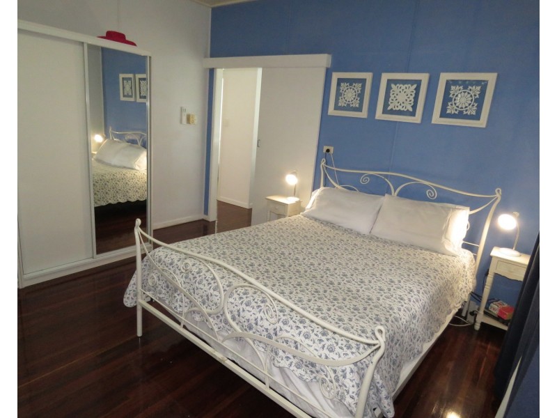 75 Queens Beach Esplanade, Bowen QLD 4805