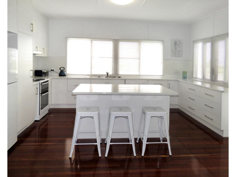 75 Queens Beach Esplanade, Bowen QLD 4805