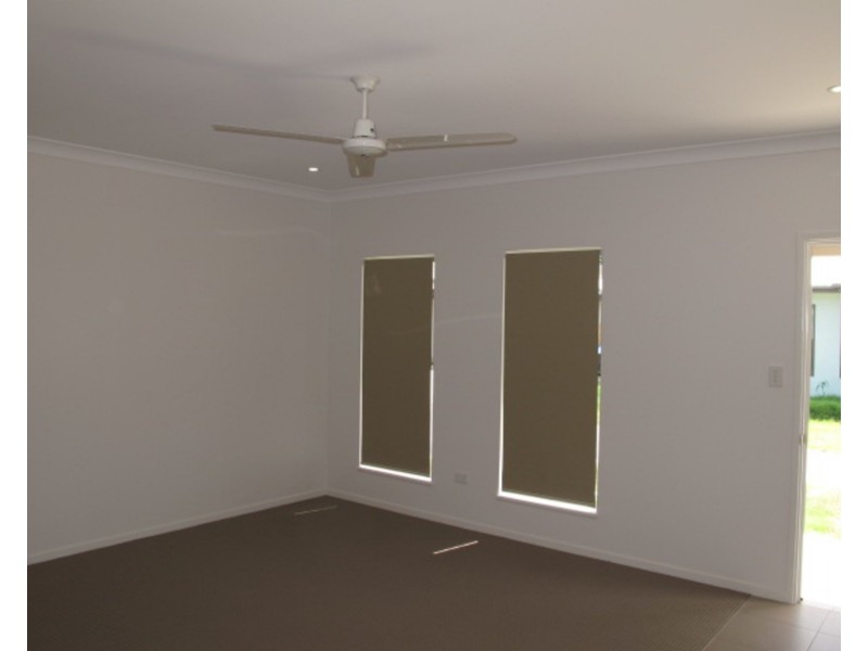 5 Eighth Close, Bowen QLD 4805