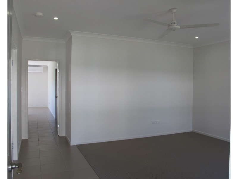 5 Eighth Close, Bowen QLD 4805