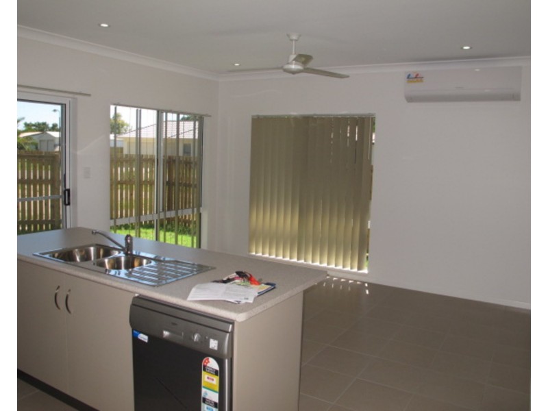 5 Eighth Close, Bowen QLD 4805