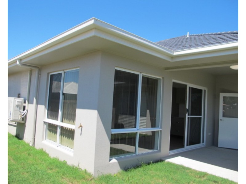 5 Eighth Close, Bowen QLD 4805