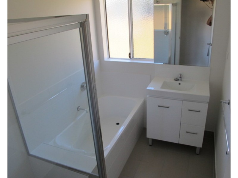 5 Eighth Close, Bowen QLD 4805