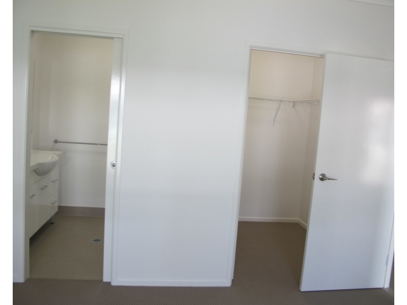 5 Eighth Close, Bowen QLD 4805