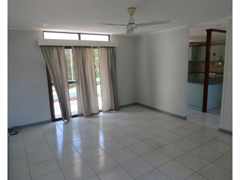 45 Holborne Street, Bowen QLD 4805