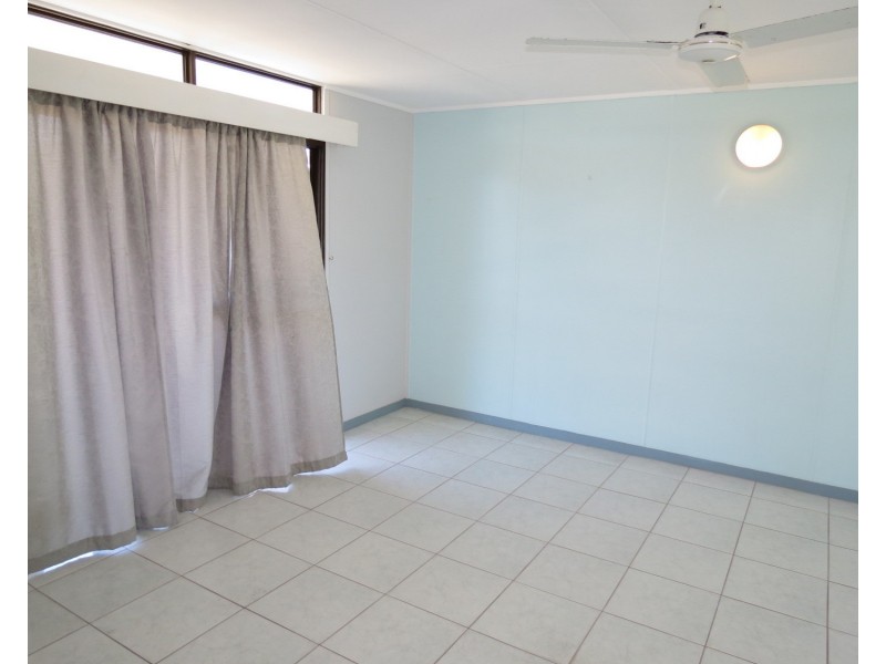 45 Holborne Street, Bowen QLD 4805