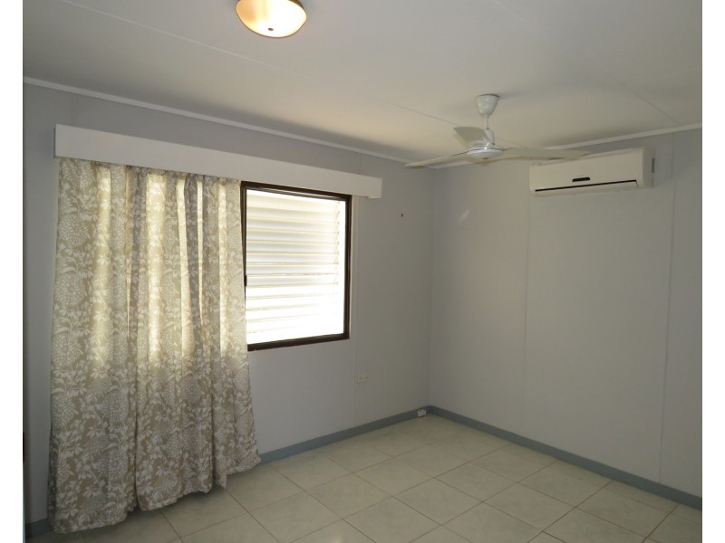 45 Holborne Street, Bowen QLD 4805