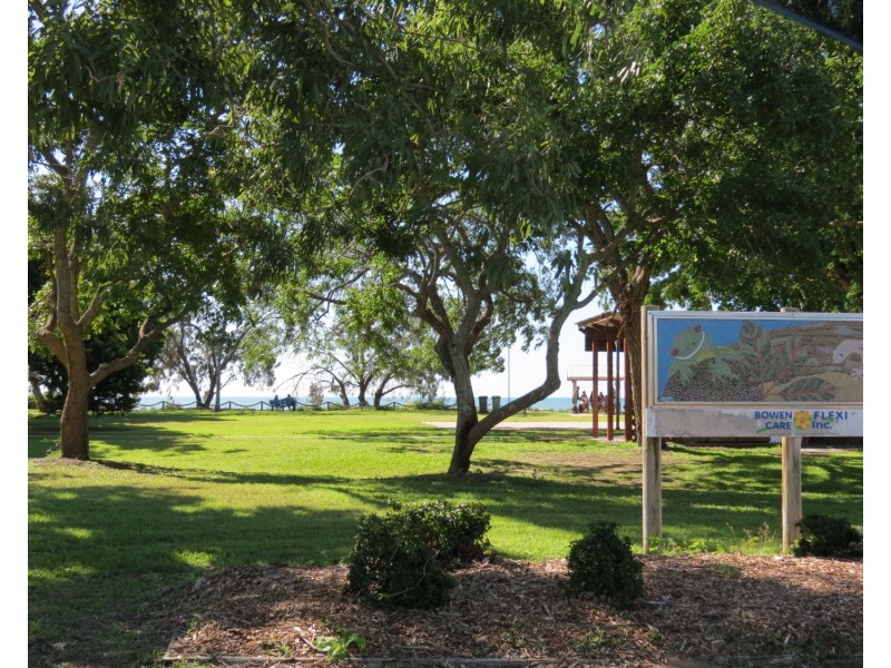 45 Holborne Street, Bowen QLD 4805