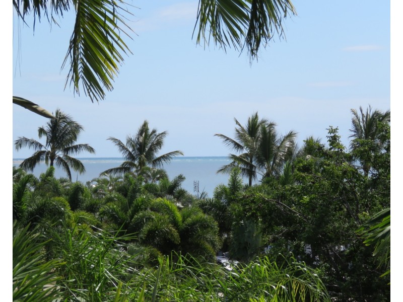 12/89 Horseshoe Bay Road, Bowen QLD 4805