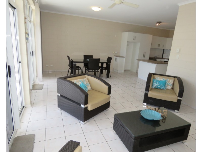 12/89 Horseshoe Bay Road, Bowen QLD 4805