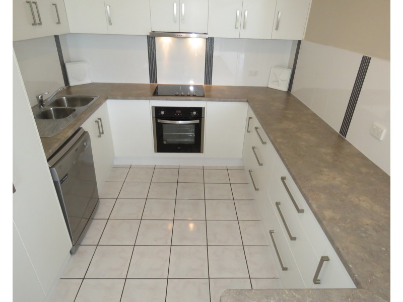 12/89 Horseshoe Bay Road, Bowen QLD 4805