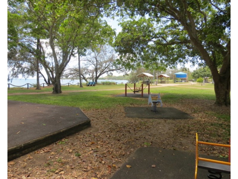 12/89 Horseshoe Bay Road, Bowen QLD 4805