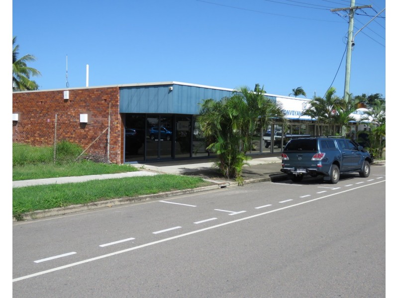 8 Gregory Street, Bowen QLD 4805