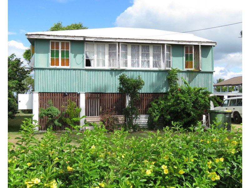 17 Thomas Street, Bowen QLD 4805