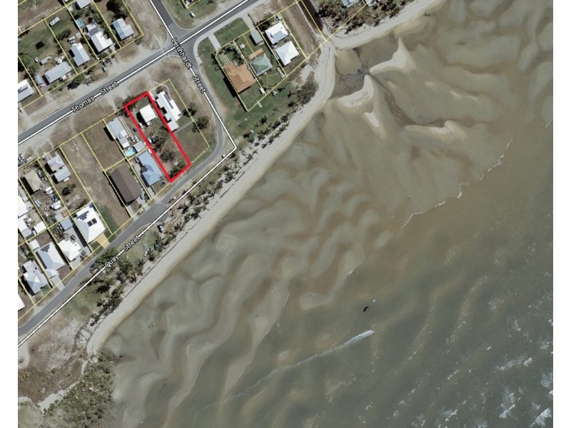 17 Thomas Street, Bowen QLD 4805