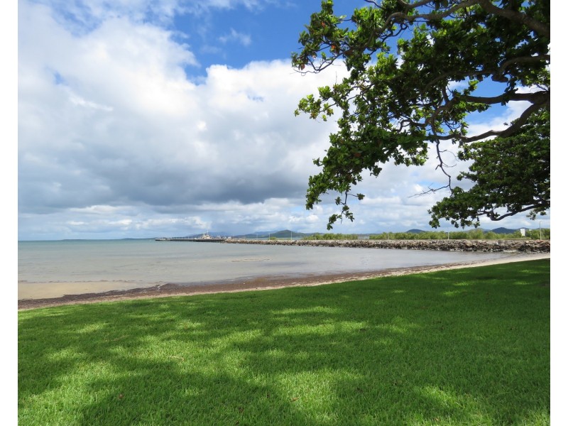 17 Thomas Street, Bowen QLD 4805