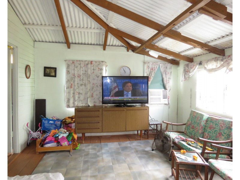 17 Thomas Street, Bowen QLD 4805