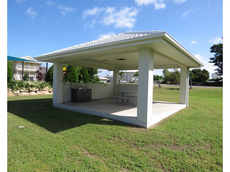 1 Seventh Close, Bowen QLD 4805