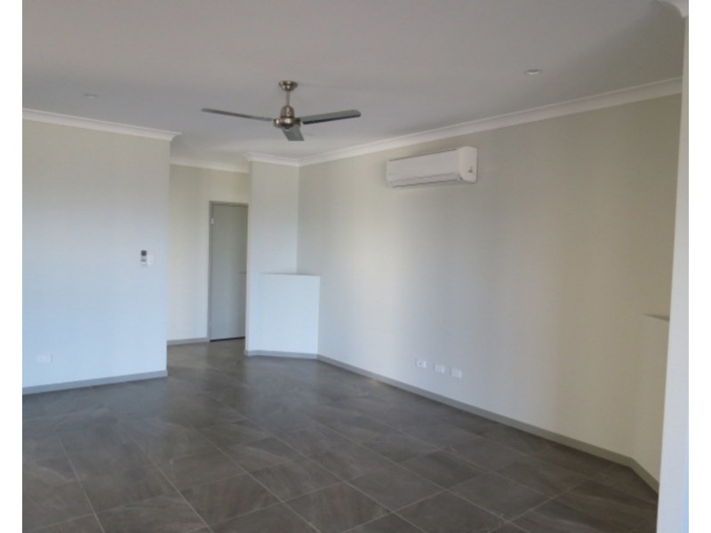 110 – 112 Ocean View Drive, Bowen QLD 4805