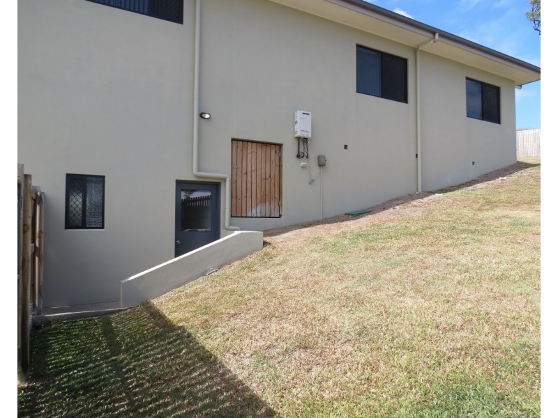 110 – 112 Ocean View Drive, Bowen QLD 4805