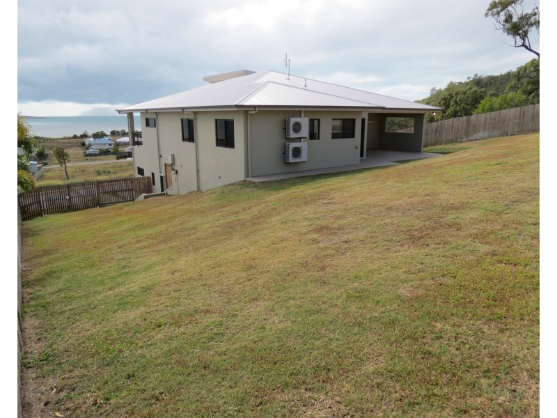 110 – 112 Ocean View Drive, Bowen QLD 4805