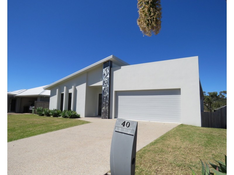 40 Scenic Crescent, Bowen QLD 4805
