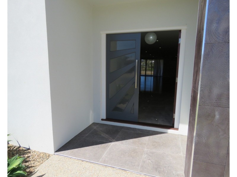 40 Scenic Crescent, Bowen QLD 4805