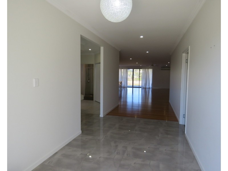 40 Scenic Crescent, Bowen QLD 4805