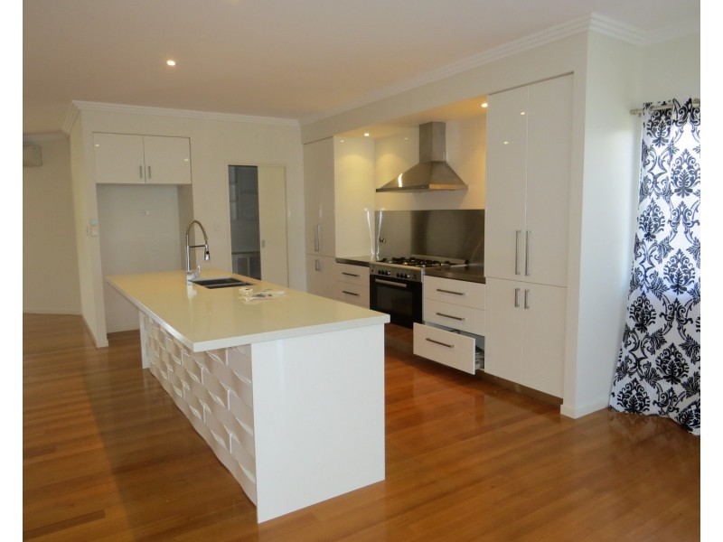 40 Scenic Crescent, Bowen QLD 4805