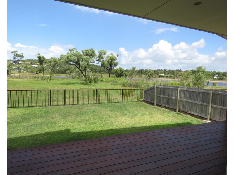 40 Scenic Crescent, Bowen QLD 4805
