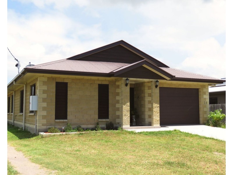 29 Matthews Street, Bowen QLD 4805