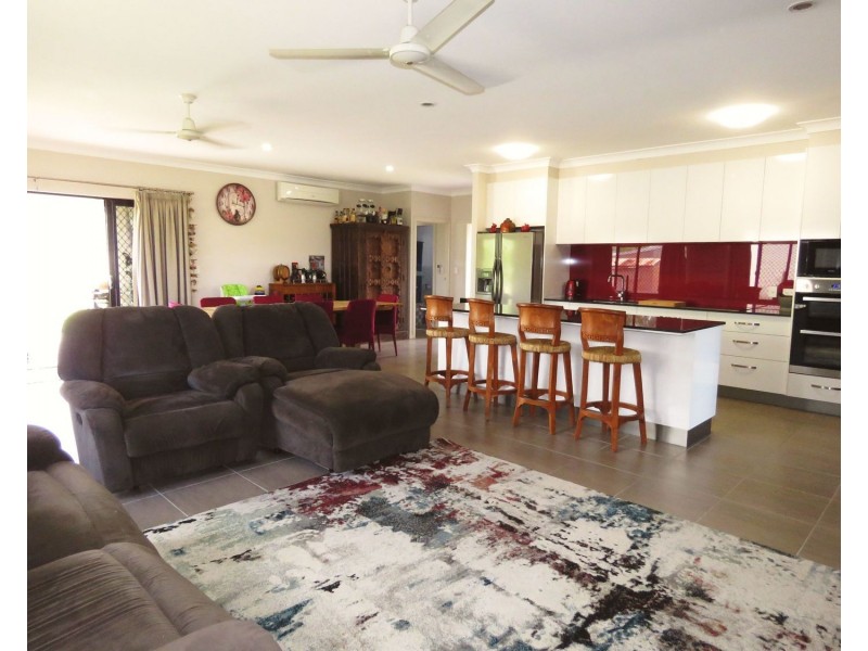 29 Matthews Street, Bowen QLD 4805