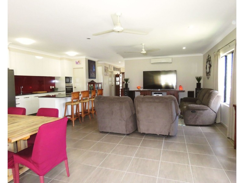 29 Matthews Street, Bowen QLD 4805