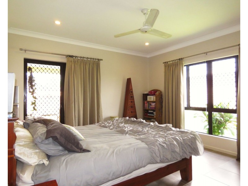 29 Matthews Street, Bowen QLD 4805
