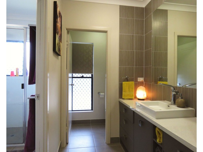 29 Matthews Street, Bowen QLD 4805