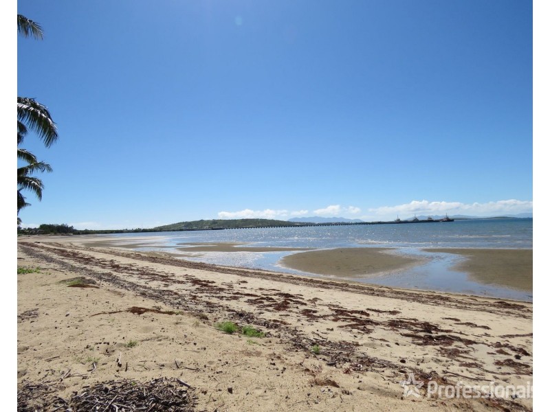 66 Dalrymple Street, Bowen QLD 4805