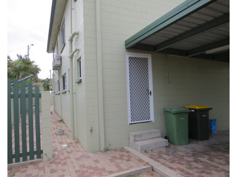 4/108 Herbert Street, Bowen QLD 4805