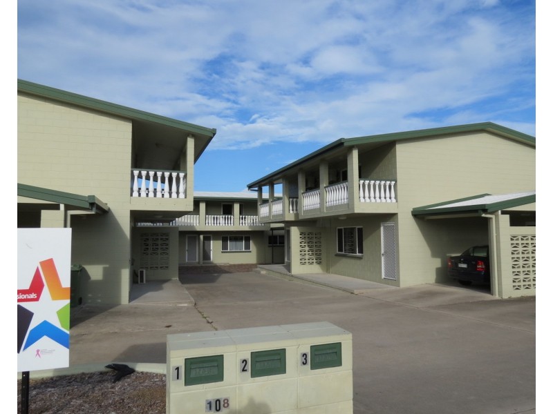 4/108 Herbert Street, Bowen QLD 4805
