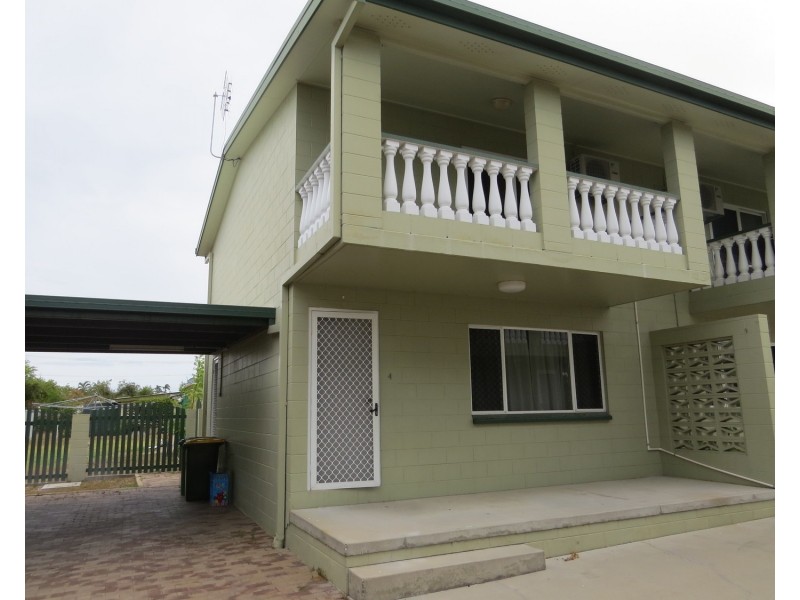 4/108 Herbert Street, Bowen QLD 4805