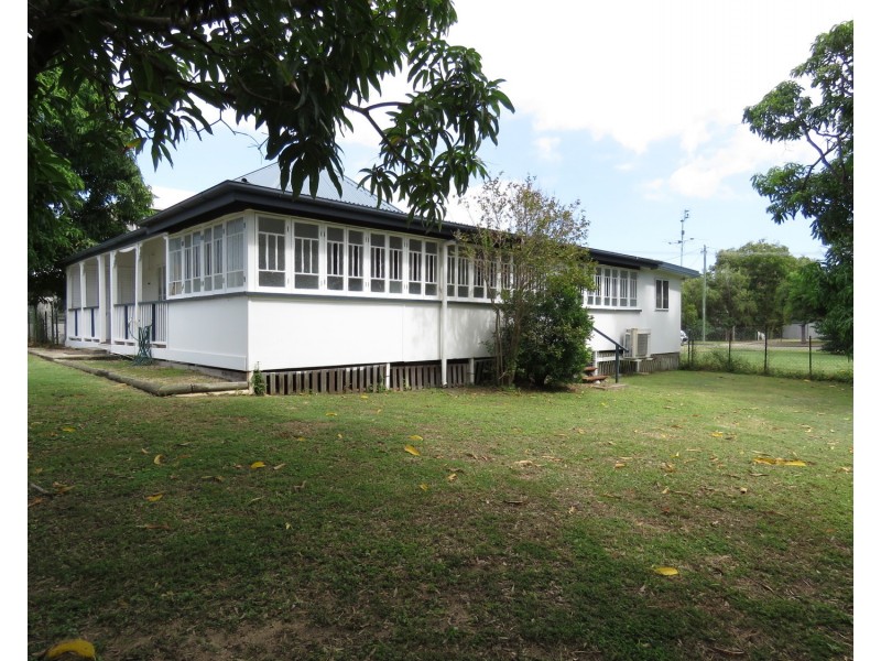 60 Livingstone Street, Bowen QLD 4805