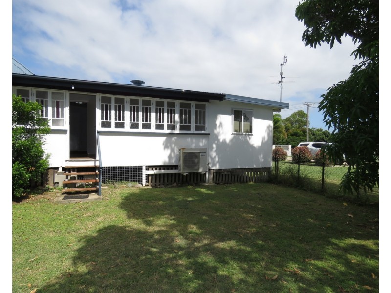 60 Livingstone Street, Bowen QLD 4805