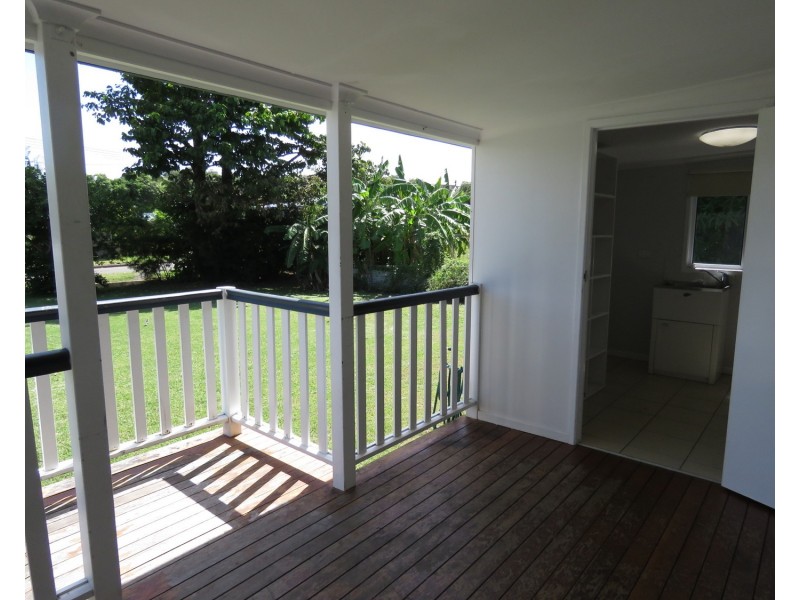 60 Livingstone Street, Bowen QLD 4805